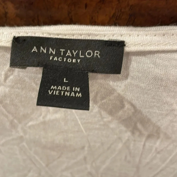 NWT Ann Taylor Factory light grey woman’s long sleeve shirt - Picture 5 of 8
